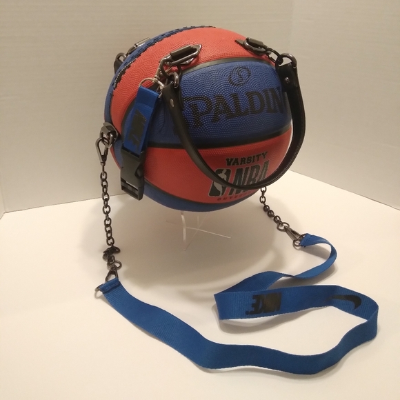 NWT LIMITED EDITION HANDMADE RED & BLUE Basketball Purse 🏀 - Picture 13 of 16